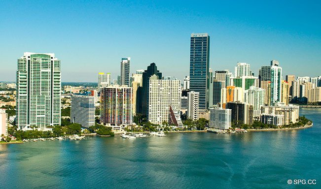 Luftaufnahme der Innenstadt von Miami Festland: Luxus-Immobilien in Miami, Florida
