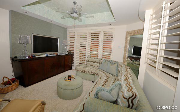 Media Room / Den - Oceanfront Villa VI, The Palms luxury oceanfront condo, 2130 North Ocean Boulevard, Fort Lauderdale Beach, Florida 33305