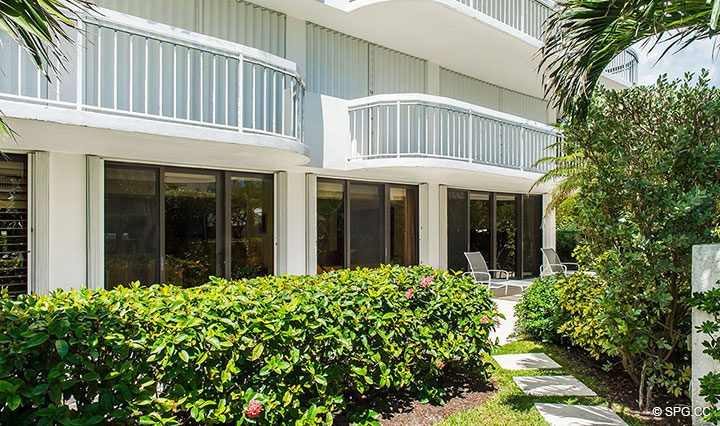 Private lanai Entry for Residence R1C1 at The Stratford, Luxury Oceanfront Condominiums in Palm Beach, Florida 33480.