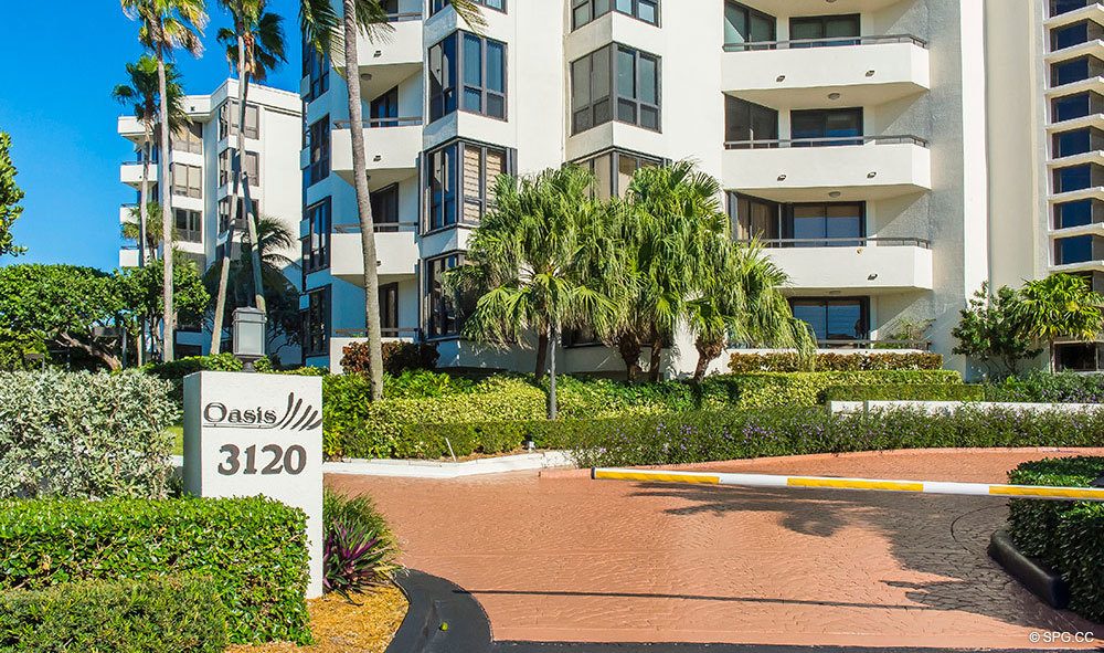 Entrance into The Oasis, Luxury Oceanfront Condos in Palm Beach, Florida 33480.
