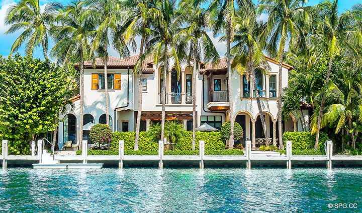 Intracoastal View of Luxury Waterfront Home, 2536 Lucille Drive, Fort Lauderdale, Florida 33316.