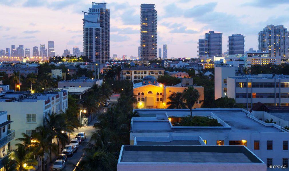 Vistas de la ciudad en 321 Océano, Oceanfront Luxury Condominiums Situado en 321 Ocean Drive, Miami Beach, FL 33139