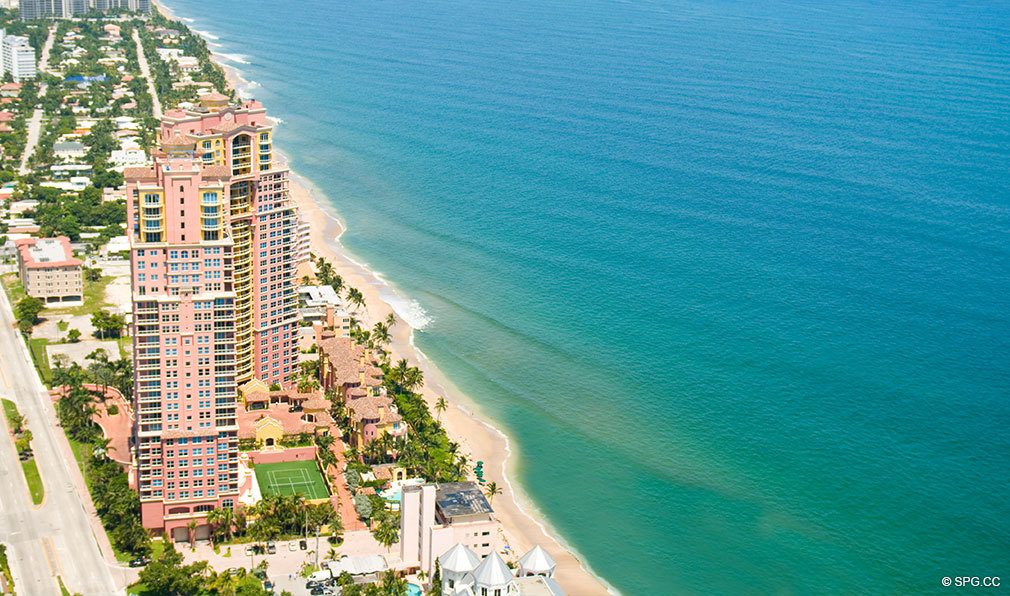 Aerial View of Palms, Luxury Oceanfront Condos bei 2100-2110 N Ocean Blvd, Fort Lauderdale, FL 33305 gelegen