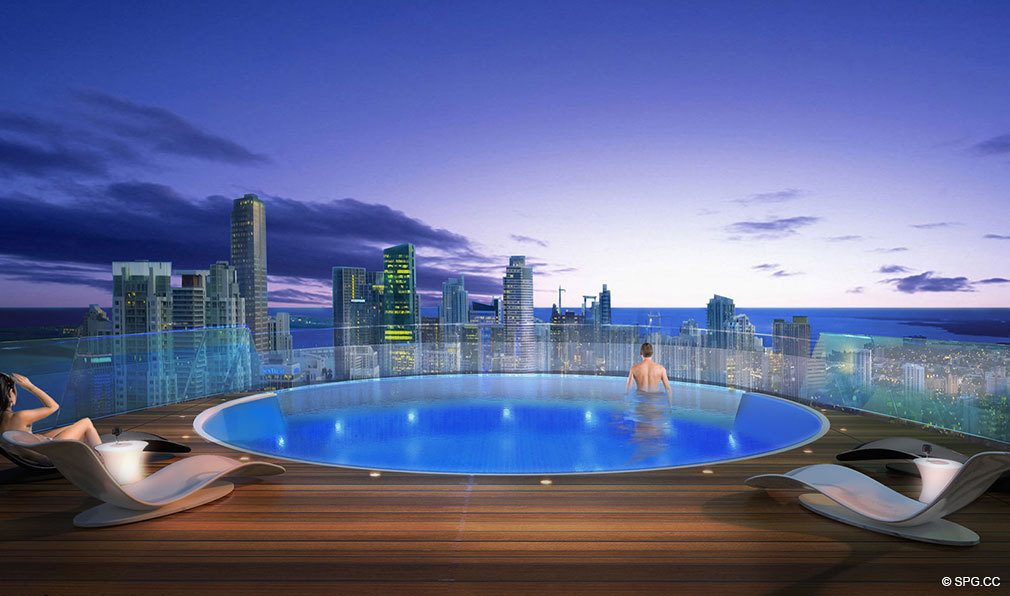 Roofdeck Infinity Pool at Paramount Miami Worldcenter, Luxury Seaside Condos in Miami, Florida 33132.
