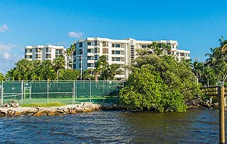 Minibild für Residence 1-102 Für Verkauf in Oasis, Luxury Oceanfront Condos in Palm Beach, Florida 33480.