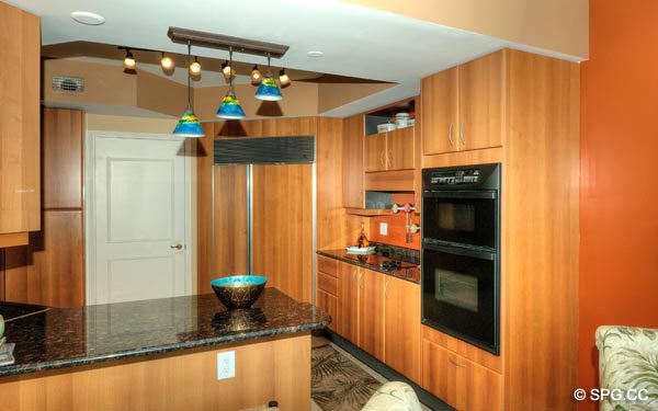Kitchen, Residence 11E, Tower I, The Palms Luxury Oceanfront Condos, 2100 North Ocean Boulevard, Fort Lauderdale 33305 Miami, the palms fort lauderdale