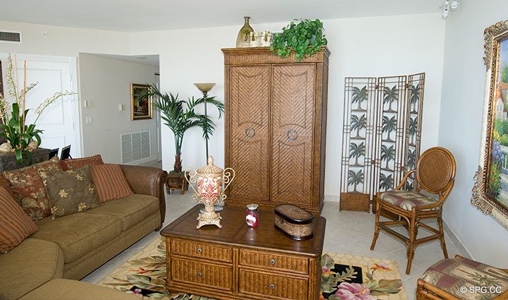Living Area at Luxury Oceanfront Residence 6D, Tower I, The Palms Condominiums, 2100 North Ocean Boulevard, Fort  Lauderdale Beach, Florida 33305, Luxury Seaside Condos