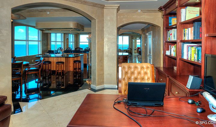 Family Room, Luxury Oceanfront Residence 10B, Tower II, The Palms Condominium, 2110 North Ocean Boulevard, Fort Lauderdale Beach, Florida 33305, Luxury Waterfront Condos