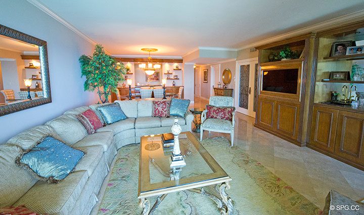 Living Area at Luxury Oceanfront Residence 21A, Tower II, The Palms Condominiums, 2110 North Ocean Boulevard, Fort Lauderdale Beach, Florida 33305, Luxury Seaside Condos 