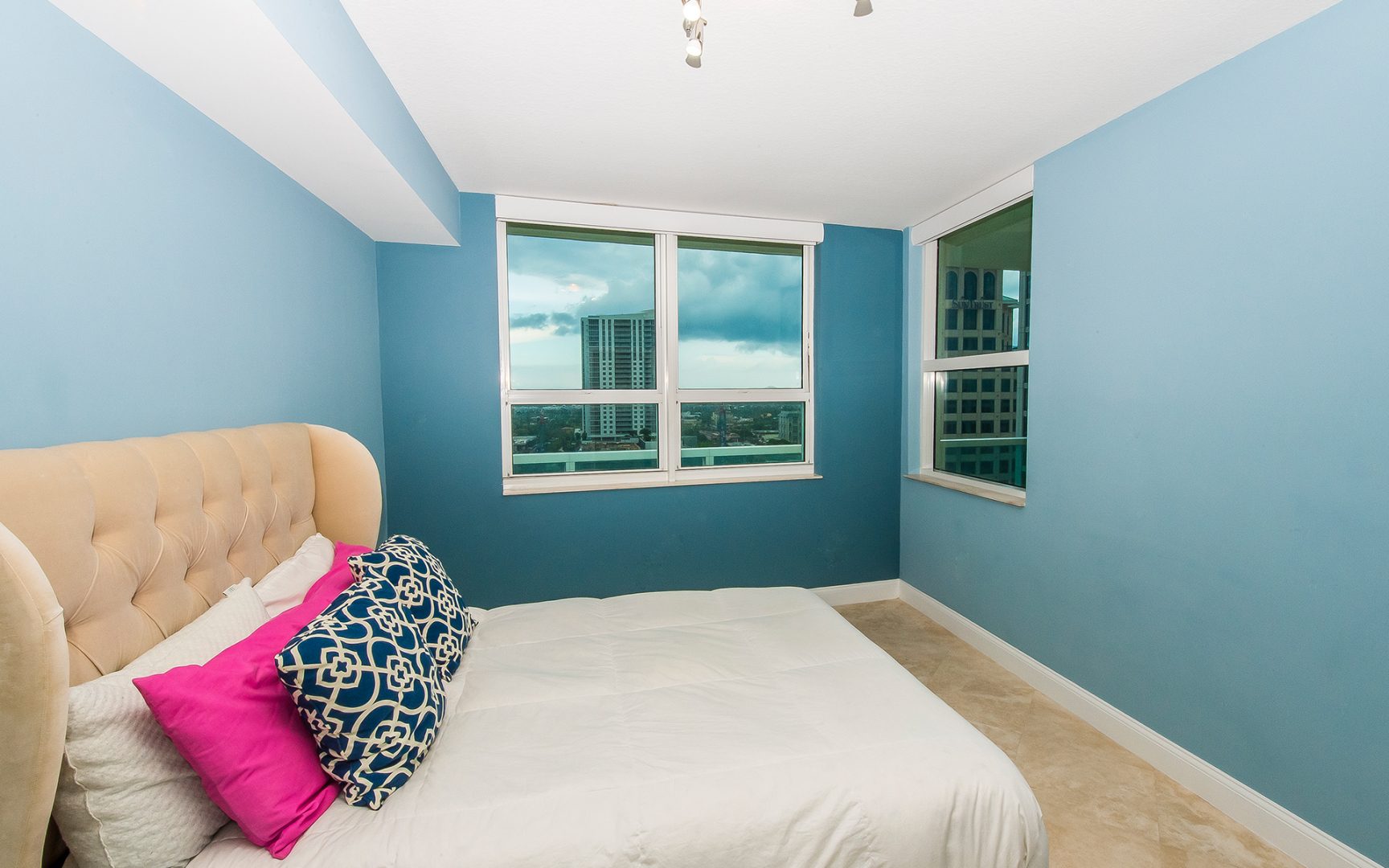 350 Las Olas Place Residence 1860