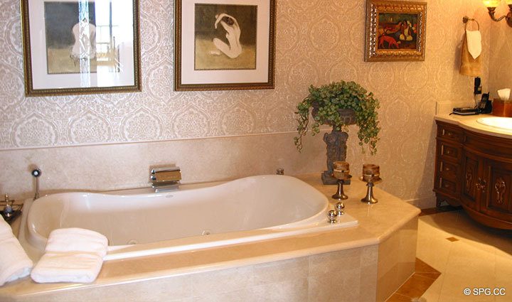 Master Bedroom at Luxury Oceanfront Residence 27D, Tower I, The Palms Condominium, 2100 North Ocean Boulevard, Fort Lauderdale Beach, Florida 33305, Luxury Seaside Properties