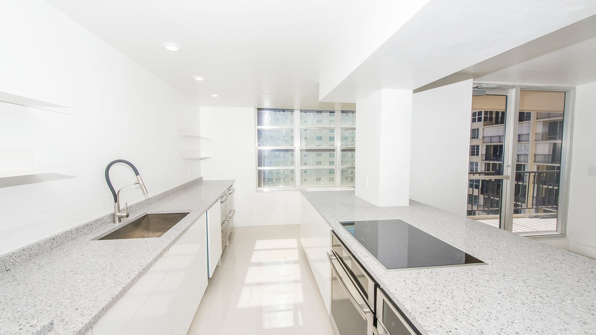 Residence 10J For Sale at Plaza South, Fort Lauderdale, Florida 33308