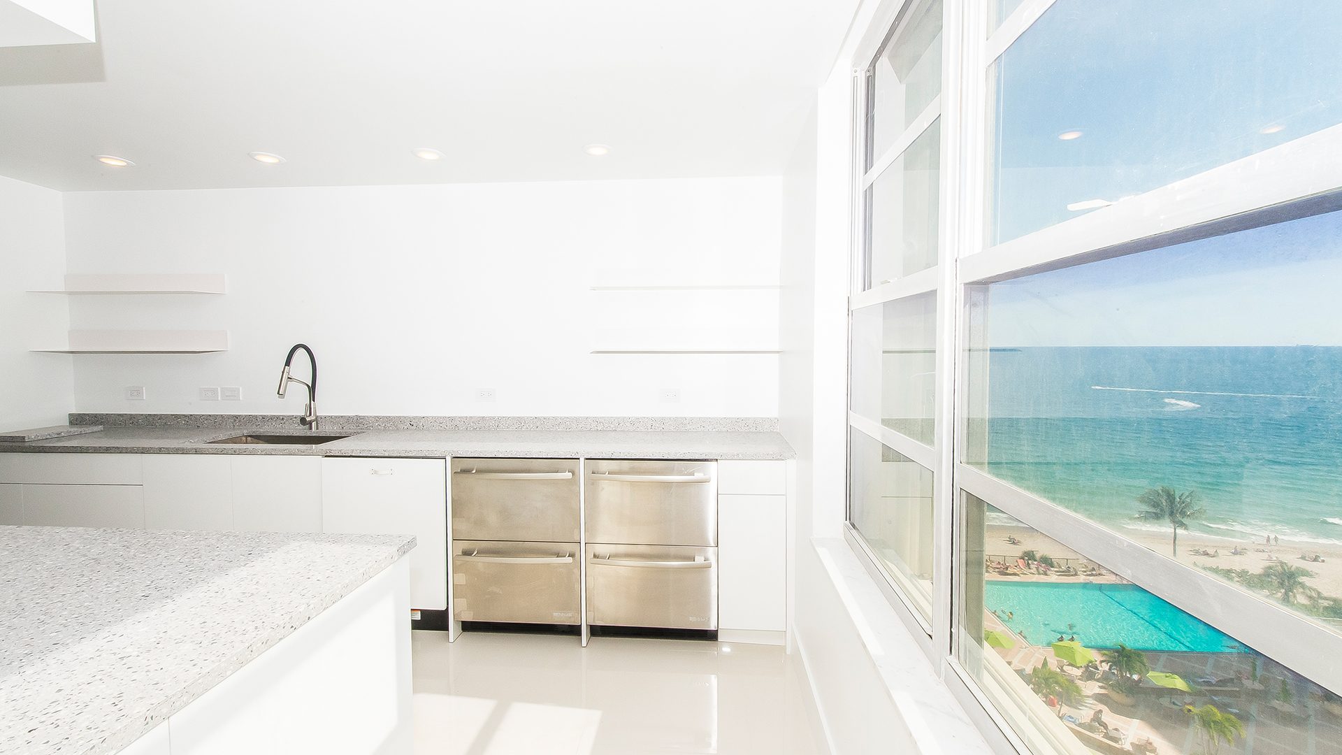 Residence 10J For Sale at Plaza South, Fort Lauderdale, Florida 33308