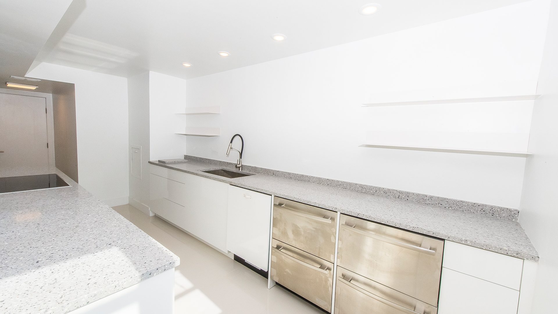 Residence 10J For Sale at Plaza South, Fort Lauderdale, Florida 33308