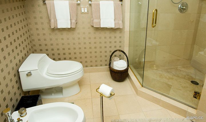 Master Bathroom at Luxury Oceanfront Residence 18D, Tower II, The Palms Condominiums, 2110 North Ocean Boulevard, Fort Lauderdale Beach, Florida 33305, Luxury Seaside Condos