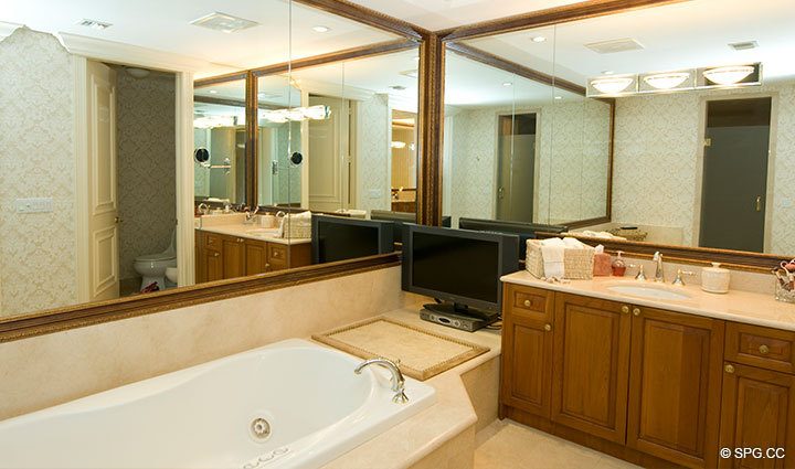 Master Bathroom at Luxury Oceanfront Residence 26D, Tower I, The Palms Condominium, 2100 North Ocean Boulevard, Fort Lauderdale Beach, Florida 33305, Luxury Seaside Condos