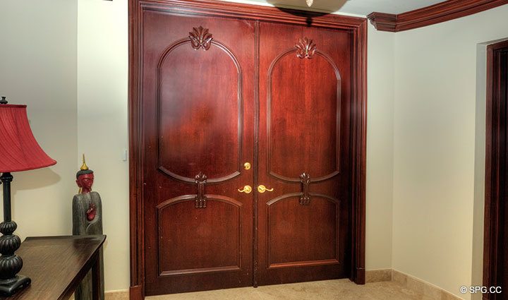 Foyer at Luxury Oceanfront Residence 31A, Tower I, The Palms Condominiums, 2100 North Ocean Boulevard, Fort Lauderdale, Florida 33305, Luxury Seaside Condos 