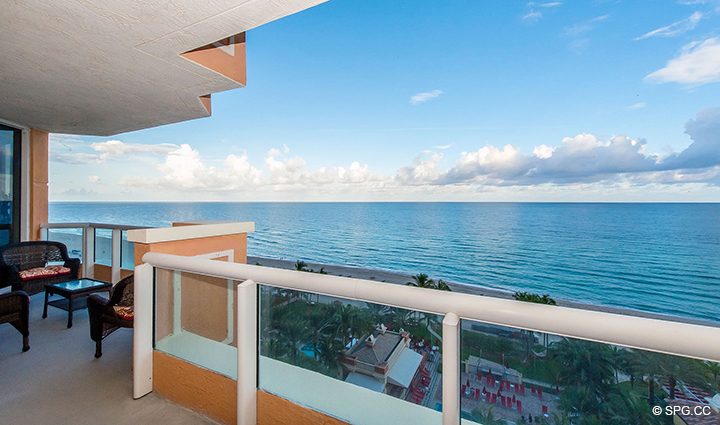 Oceanfront Terrasse für Residence 1106 in Acqualina, Luxus Oceanfront Eigentumswohnungen in Sunny Isles Beach, Florida 33160