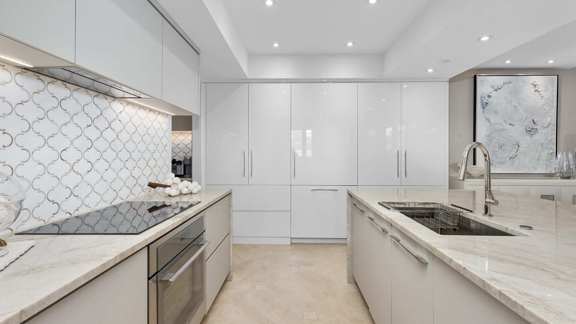 Great Room Übersicht bei Luxury Oceanfront Villa 21E, Tower II, The Palms Condominium, 2110 North Ocean Boulevard, Fort Lauderdale Beach, Florida 33305, Luxury Seaside Condos