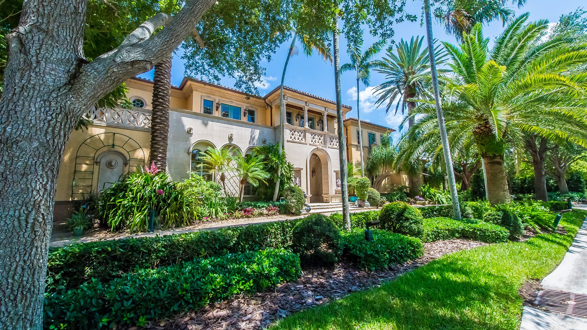 Luxury Estate Home 220 North Compass Drive, Fort Lauderdale, Florida 33308