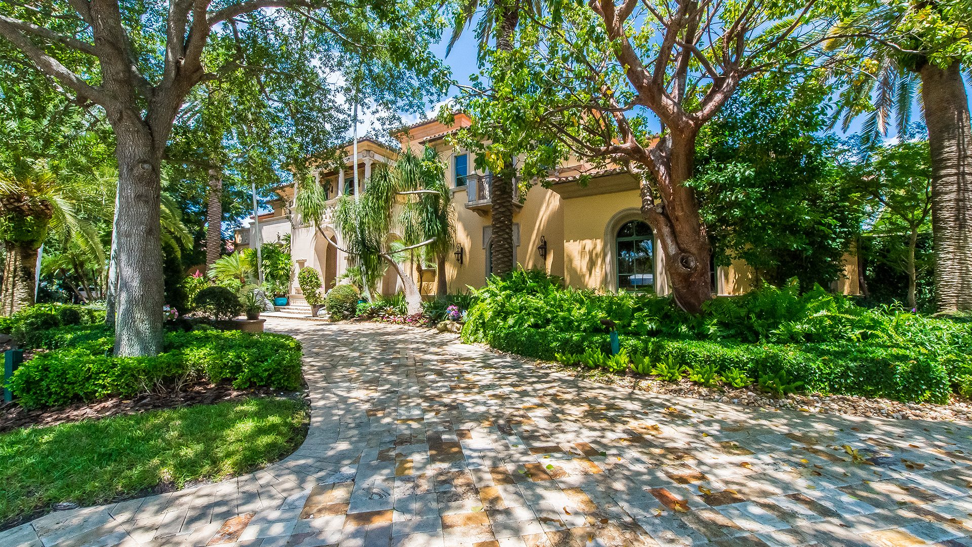 Luxury Estate Home 220 North Compass Drive, Fort Lauderdale, Florida 33308