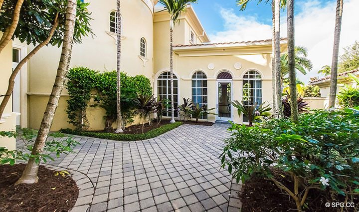 Luxury Estate Home, 11204 Orange Hibiscus Lane, Palm Beach Gardens, Florida 33418.